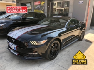 FORD MUSTANG